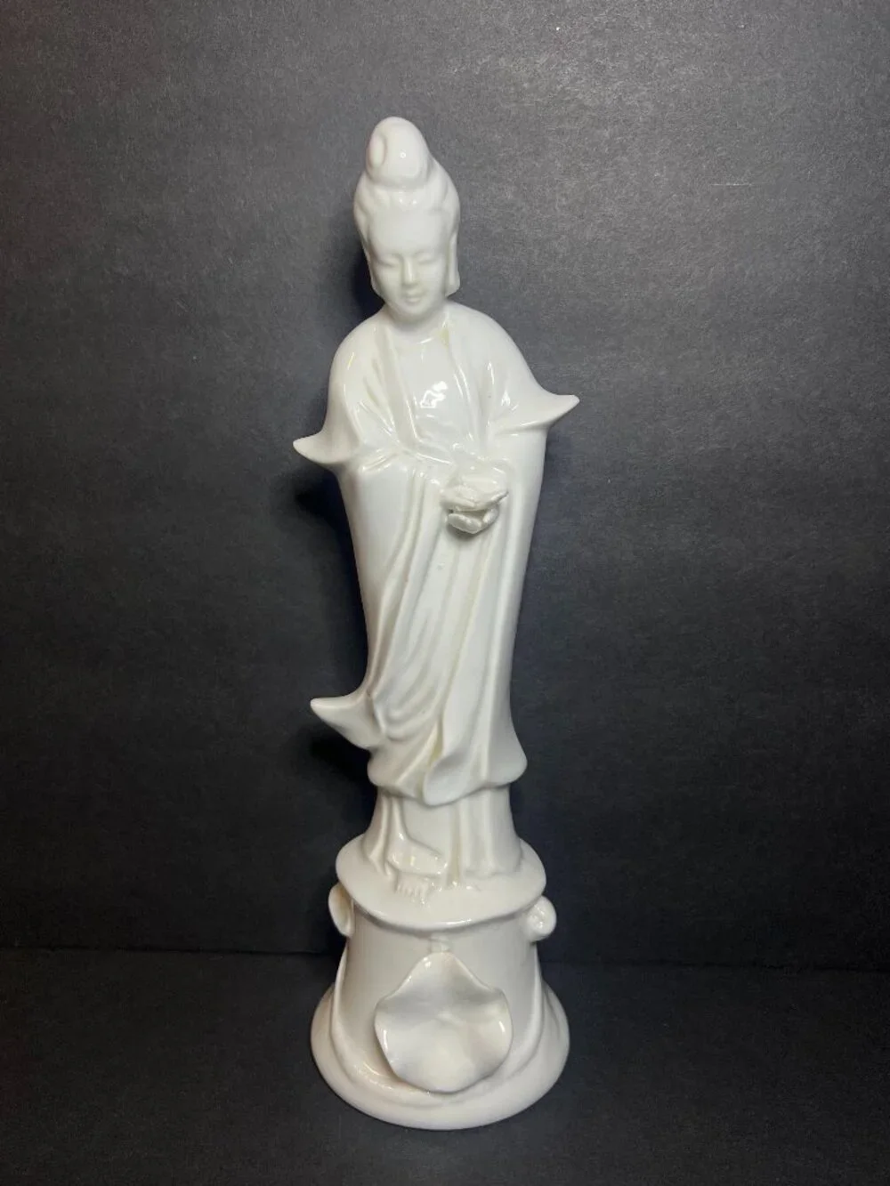 Vintage White Porcelain Guan Yin Asian Goddess of Compassion Statue Figurine 10